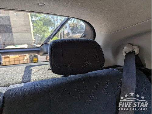 Honda civic rear - seat, head