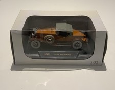 Signature Die cast 1930