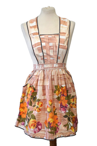 Vintage 1970s floral bib - 1970s, apron