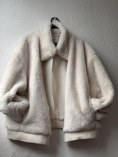 Primark Cream Faux Fur Zip Jacket – Soft, Cozy, Winter Warm