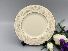 Royal Doulton Diana H5079 - 8" Dessert / Salad Plate.