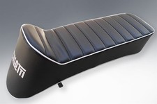 LAMBRETTA  ANCILOTTI STYLE SEAT  & CATCHBLACL / WHITE PIPING FREE DELIVERY