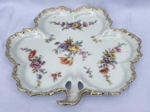 Vintage pin tray style - style,