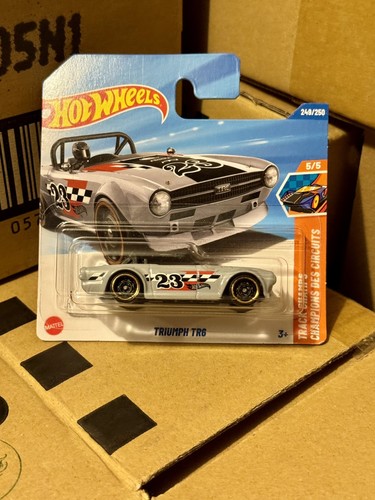 Hot wheels triumph tr6 final - tr6, **final