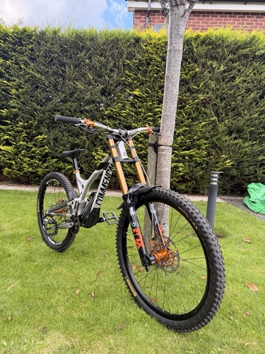 Commencal supreme downhill - commencal,