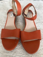 Clarks Size 8 Orange 2 Part Leather  Strappy Wedge Sandal