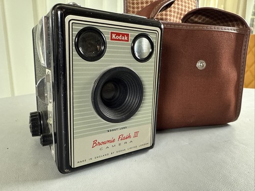 Kodak brownie flash camera - brownie, 3