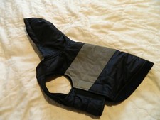 3 PEAKS DOG JACKET Size- small 100% poltester in blue & grey good condition 