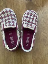 Childrens pink converse pumps/slip on size uk 10/EU 26
