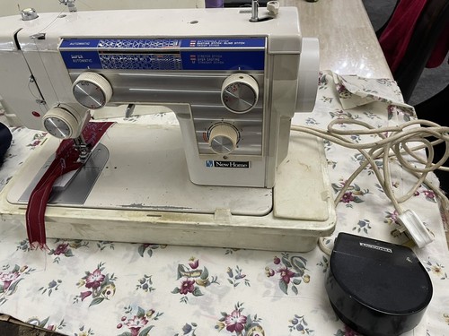 Sewing machine good - machine,, condition