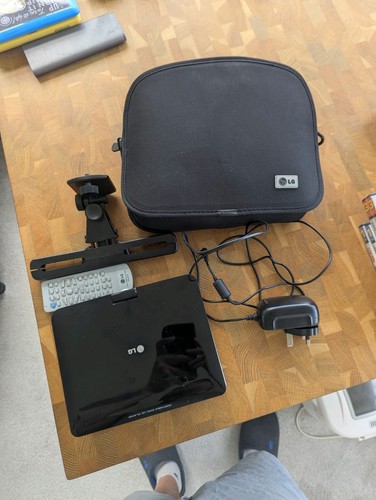 Portable dvd player - lg,