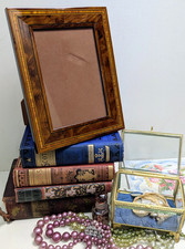 Marquetry Veneer Burr Walnut