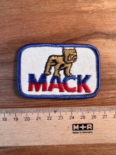 Mack trucks bulldog - mack,