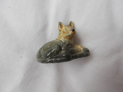 Wade alsation dog - ,