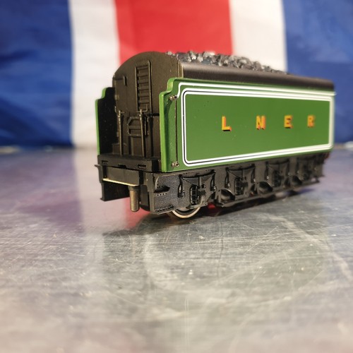Hornby flying scotsman - flying,