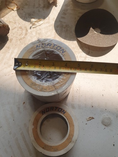 Norton grinding wheels - wheels, qty
