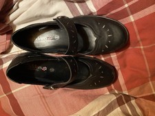 Ladies black Padders Cushion Walk Shoes Size 8