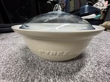 Pyrex Vintage Ceramic & Glass Casserole Dish Large with Lid 28cm Cream