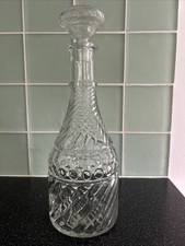 Beautiful Vintage Retro Glass Decanter Glass Twist Design