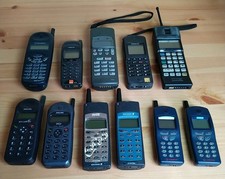Lot of 11 Nokia, Motorola, Siemens & Ericsson Vintage Mobile Phones-For Spares