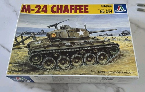 Italeri model chaffee - italeri, m-24