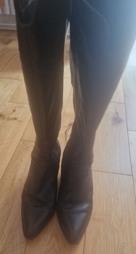 100 black leather knee boots - black,
