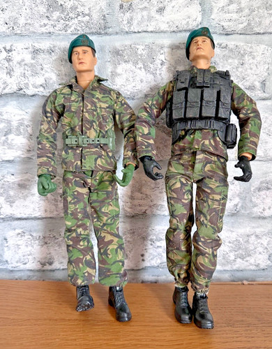 Pair armed forces - of,