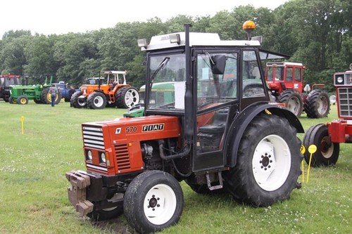 Fiat 570 570dt tractor - &,