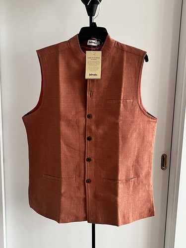 Nwt fabindia men sleeveless - nwt,