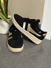 Gola Black Gold Suede Platform Trainers Size UK 5.   (c5)