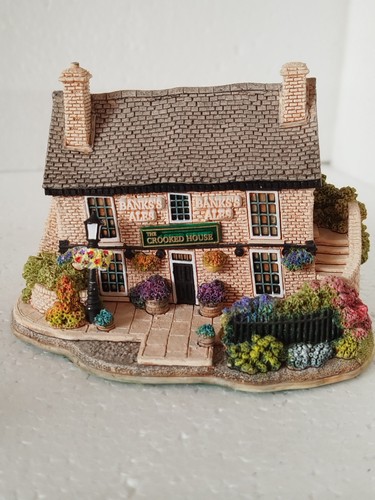 Lilliput lane the crooked - the,