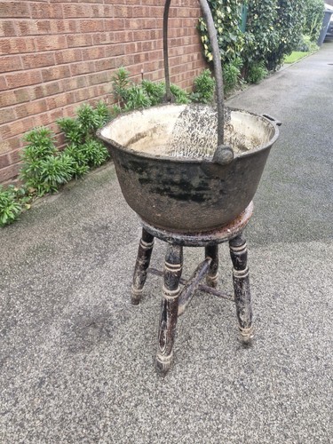 Victorian cast iron cauldron - victorian,