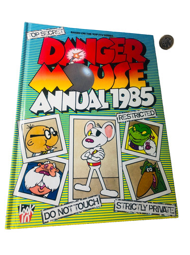 Book the danger mouse - book, annual