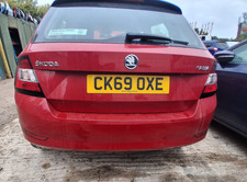 2019 SKODA FABIA MK3 NJ HATCHBACK COMPLETE REAR BUMPER RED