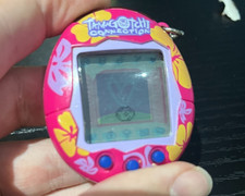 Tamagotchi Connection V2 Pink With Yellow & Purple Flowers 2004 Virtual Pet