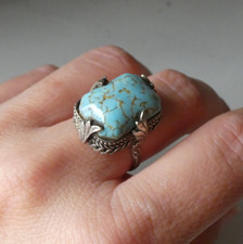 Vintage Art Deco Cocktail Ring Turquoise Peking Glass Stone Ornate Silver Tone
