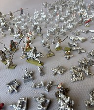 Vintage Metal Figures Outpost