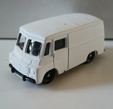 Corgi Trackside DIYCAST - Morris LD Van - 1.76th "OO" Scale