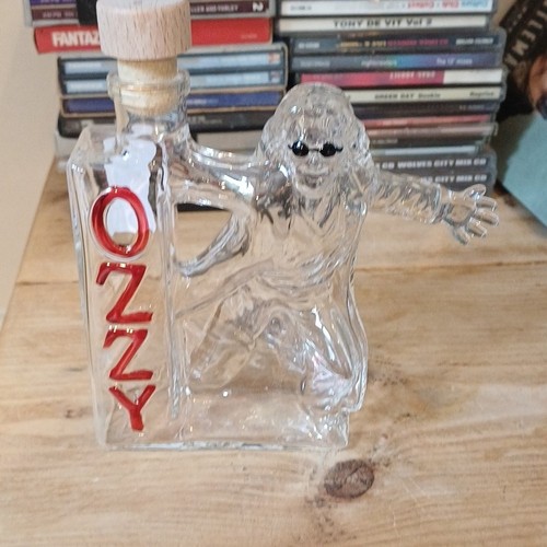 Ozzy osbourne glass whisky - osbourne,