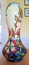 MOORCROFT SWEET BRIAR PATTERN