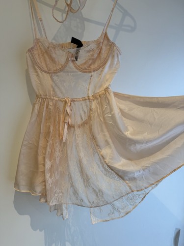 Victoria secret light pink - secret,