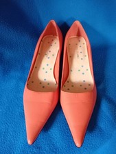 "RIVER ISLAND"SZ.5.ORANGE COURT SHOE.POINTY TOE.LOW KITTEN HEEL.NEW