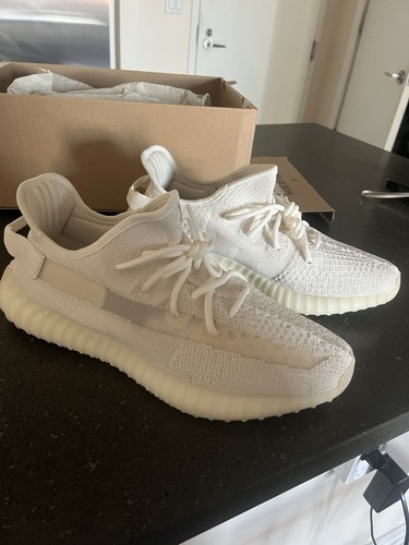 New box yeezy 350 - box, size