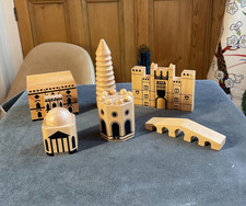 Wooden Building Models Thames