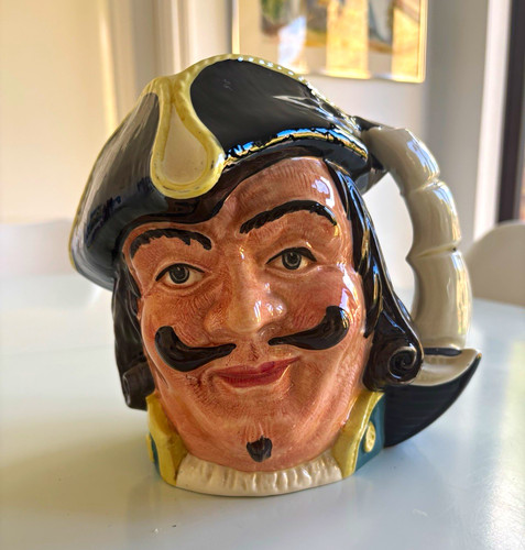 Royal doulton capt henry - doulton,
