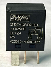 5M5T-14B192-BA Volvo (2004-2016) 5-Pin Black Relay FoMoCo V23074-A1001-X77 12V