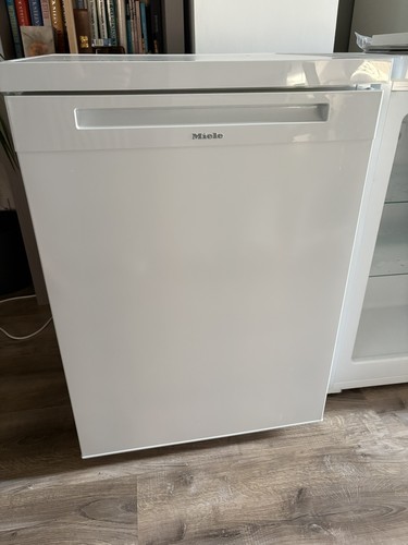 Miele k4003d 141 litre - 141,