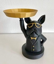 Dapper british bulldog butler - dapper,