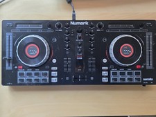 Numark Mixtrack Platinum - 4-Deck DJ Controller 