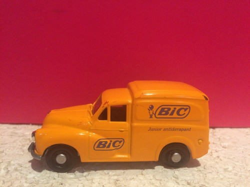 Corgi superb morris 1000 van - morris,